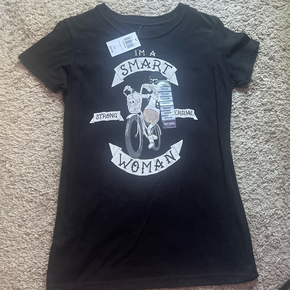 Hot Topic Black 'Smart Woman' Graphic Tee NWT